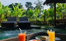 Three Gold Luxury Private Villas